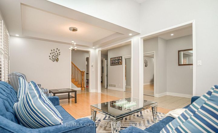 Photo 7 at 7 Bettey Road, Vales of Castlemore, Brampton