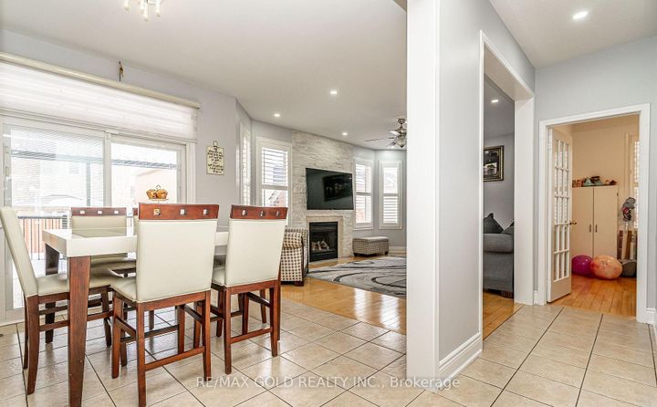 Photo 11 at 7 Bettey Road, Vales of Castlemore, Brampton