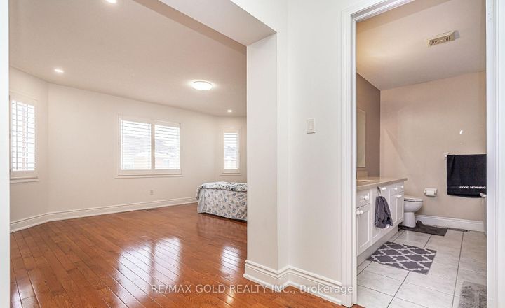 Photo 23 at 7 Bettey Road, Vales of Castlemore, Brampton