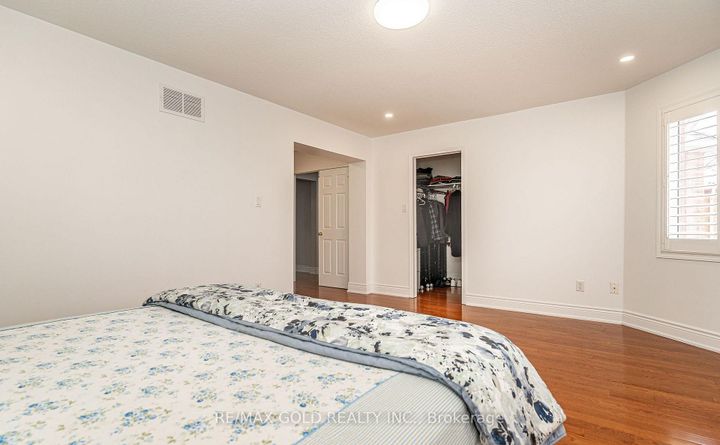 Photo 25 at 7 Bettey Road, Vales of Castlemore, Brampton