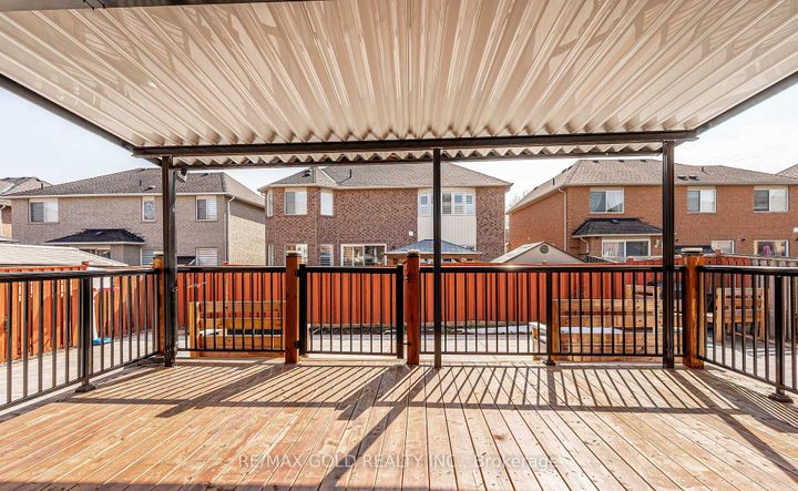 Photo 44 at 7 Bettey Road, Vales of Castlemore, Brampton