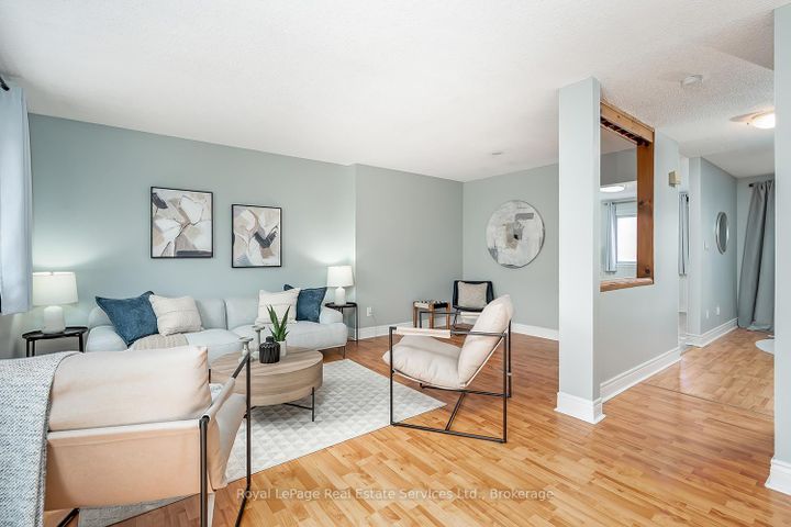 Photo 3 at 24 - 2651 Aquitaine Avenue, Meadowvale, Mississauga