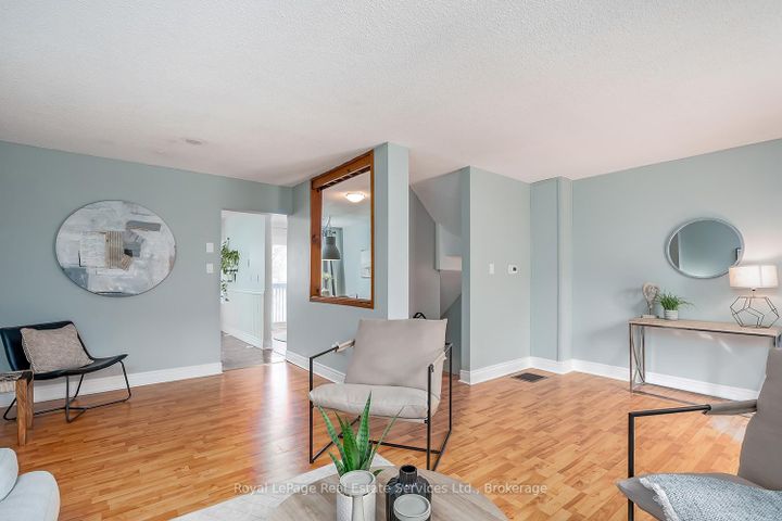 Photo 5 at 24 - 2651 Aquitaine Avenue, Meadowvale, Mississauga