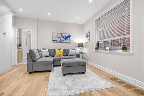 Photo 6 at 746 Gladstone Avenue, Junction, Toronto