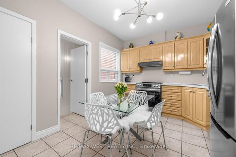 Photo 8 at 746 Gladstone Avenue, Junction, Toronto