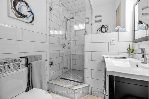 Photo 12 at 746 Gladstone Avenue, Junction, Toronto