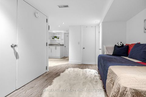 Photo 27 at 746 Gladstone Avenue, Junction, Toronto