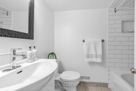 Photo 29 at 746 Gladstone Avenue, Junction, Toronto