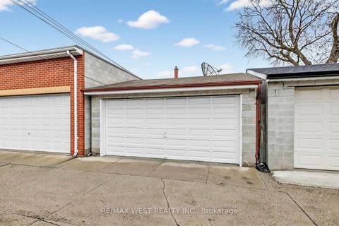 Photo 37 at 746 Gladstone Avenue, Junction, Toronto