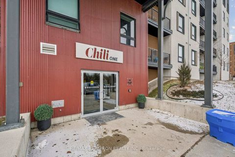 Photo 3 at 311 - 10 Culinary Lane, Rural Barrie Southeast, Barrie