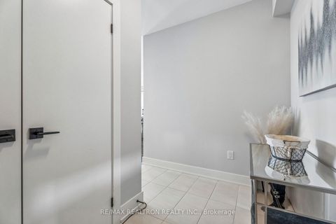 Photo 10 at 311 - 10 Culinary Lane, Rural Barrie Southeast, Barrie