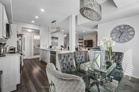 Photo 21 at 311 - 10 Culinary Lane, Rural Barrie Southeast, Barrie