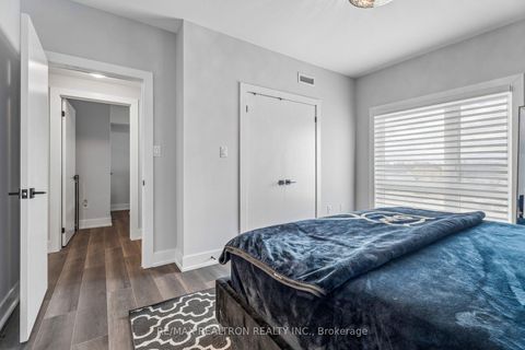 Photo 36 at 311 - 10 Culinary Lane, Rural Barrie Southeast, Barrie