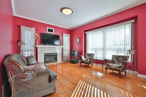 Photo 23 at 2 Sandway Crescent, Maple, Vaughan