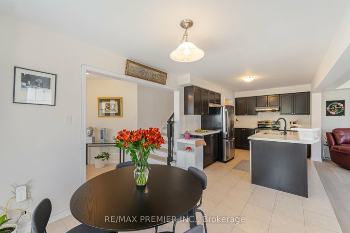 Photo 9 at 2 Tribune Drive, Northwest Brampton, Brampton