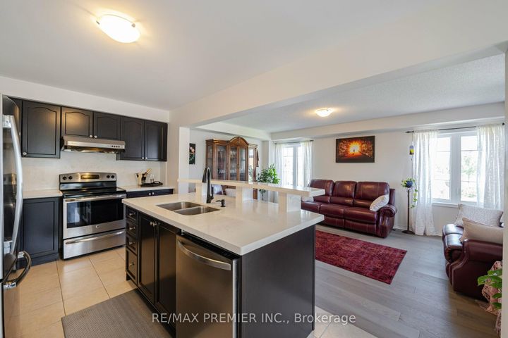 Photo 13 at 2 Tribune Drive, Northwest Brampton, Brampton