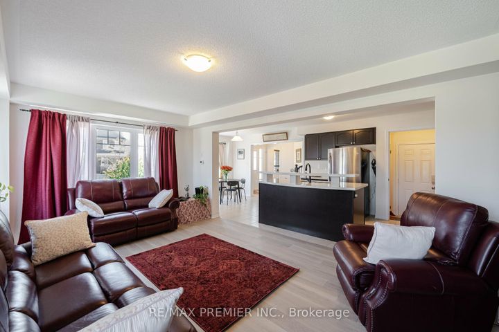 Photo 14 at 2 Tribune Drive, Northwest Brampton, Brampton