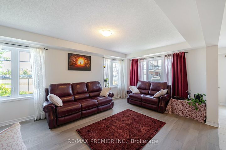Photo 16 at 2 Tribune Drive, Northwest Brampton, Brampton