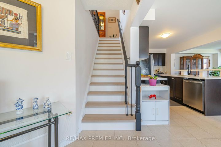 Photo 18 at 2 Tribune Drive, Northwest Brampton, Brampton