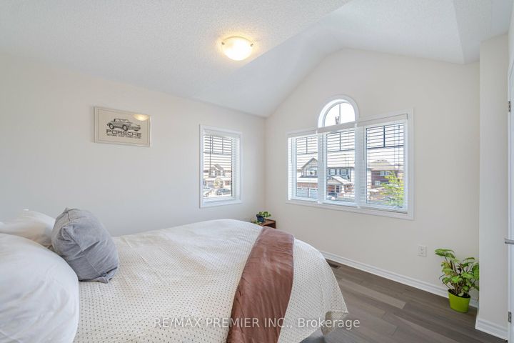 Photo 31 at 2 Tribune Drive, Northwest Brampton, Brampton