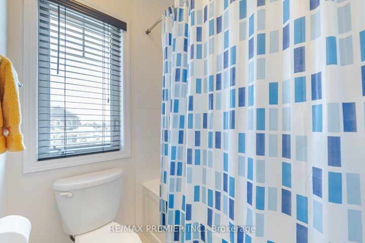 Photo 34 at 2 Tribune Drive, Northwest Brampton, Brampton