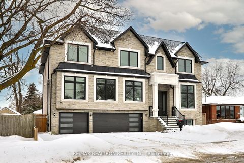 Photo 1 at 36 Sussex Avenue, Crosby, Richmond Hill