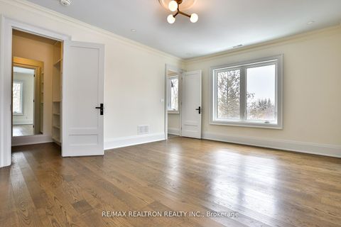 Photo 33 at 36 Sussex Avenue, Crosby, Richmond Hill