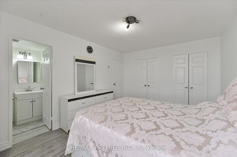 Photo 17 at 604 - 25 Four Winds Drive, York University Heights, Toronto