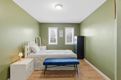 Photo 13 at 24 - 551 Tugwell Place, College Manor, Newmarket