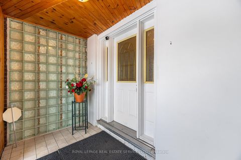 Photo 2 at 478 Wilson Heights Boulevard, CFB, Toronto