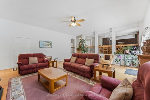 Photo 17 at 478 Wilson Heights Boulevard, CFB, Toronto
