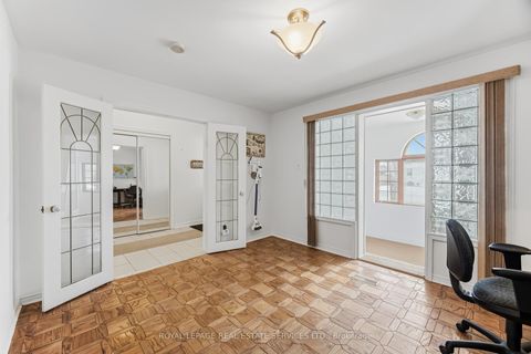 Photo 20 at 478 Wilson Heights Boulevard, CFB, Toronto