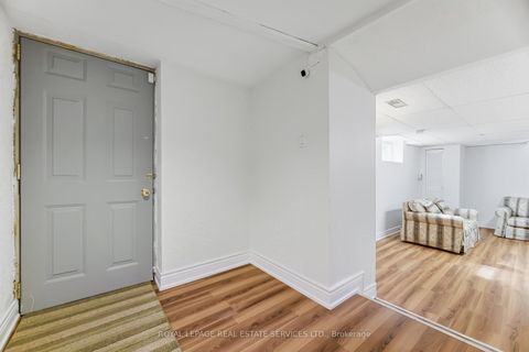 Photo 32 at 478 Wilson Heights Boulevard, CFB, Toronto