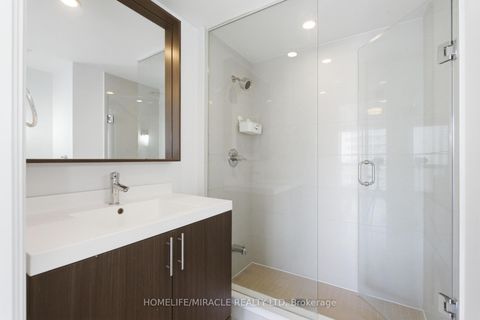 Photo 11 at 1705 - 18 Graydon Hall Drive, Donalda, Toronto