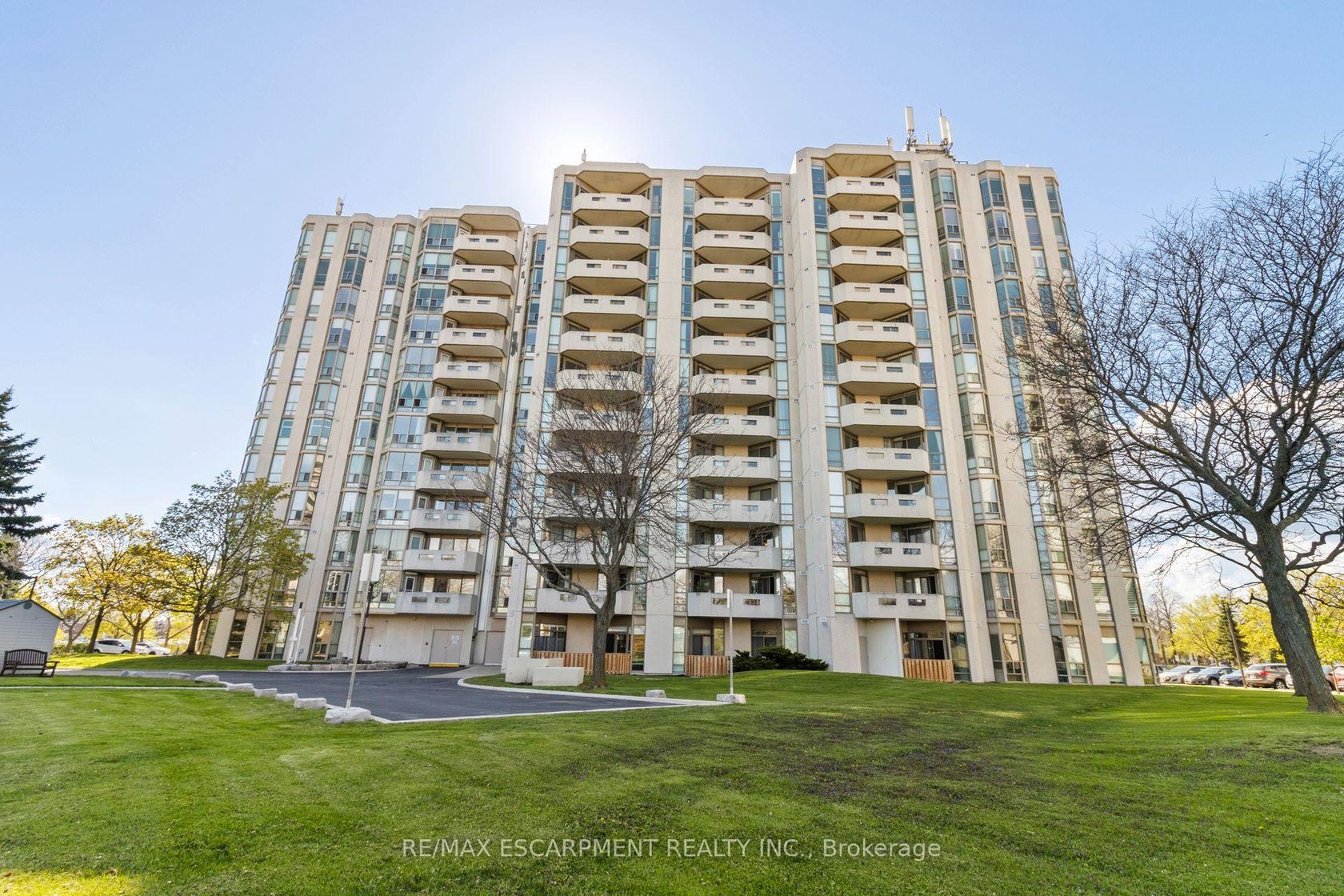 302 - 5070 Pinedale Avenue, Appleby, Burlington 