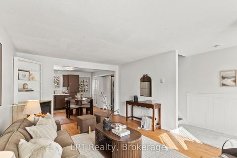 Photo 6 at 118 Capreol Court, Vanier, Oshawa