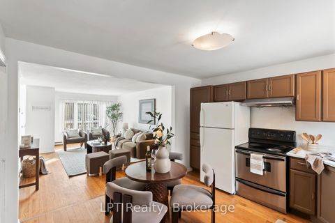 Photo 7 at 118 Capreol Court, Vanier, Oshawa