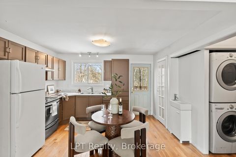 Photo 10 at 118 Capreol Court, Vanier, Oshawa