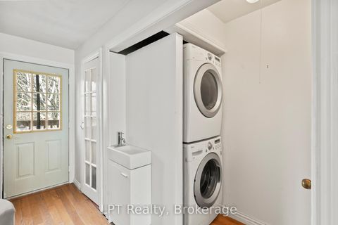 Photo 12 at 118 Capreol Court, Vanier, Oshawa