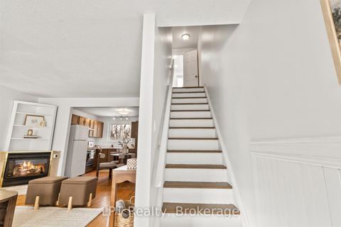 Photo 13 at 118 Capreol Court, Vanier, Oshawa