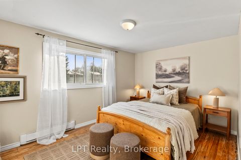 Photo 14 at 118 Capreol Court, Vanier, Oshawa