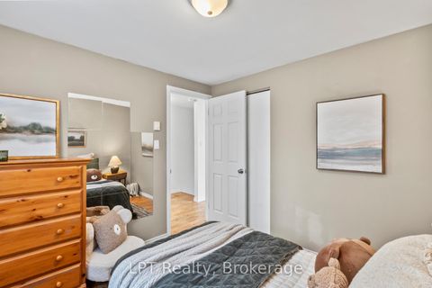 Photo 19 at 118 Capreol Court, Vanier, Oshawa