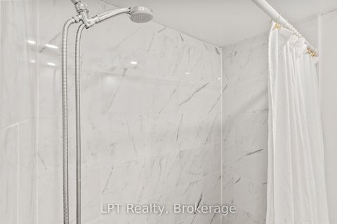 Photo 21 at 118 Capreol Court, Vanier, Oshawa