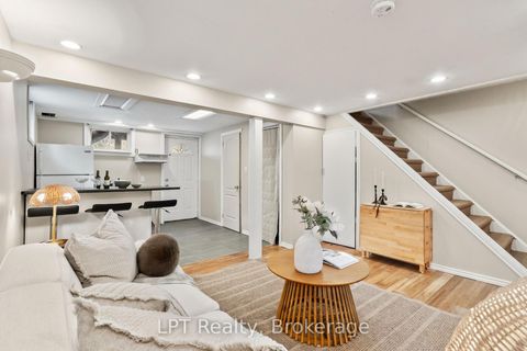 Photo 23 at 118 Capreol Court, Vanier, Oshawa