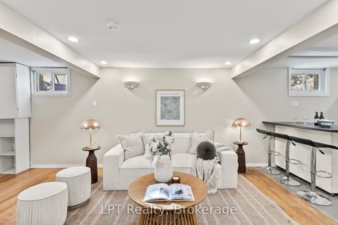 Photo 25 at 118 Capreol Court, Vanier, Oshawa