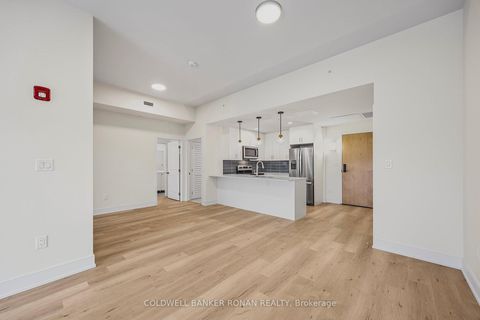 Photo 10 at 404 - 121 Mary Street, Creemore, Clearview