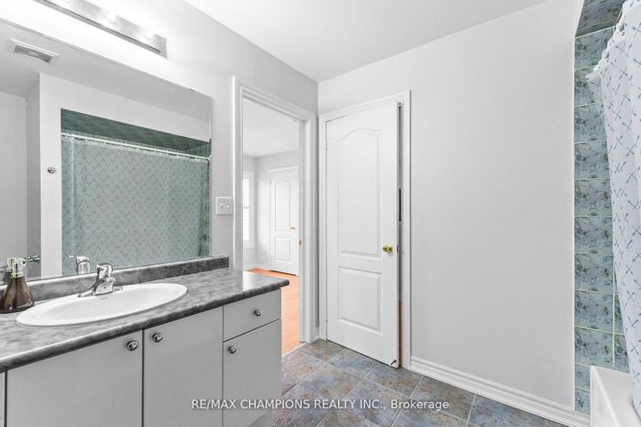 Photo 7 at 456 Father Tobin Road, Wellington, Brampton