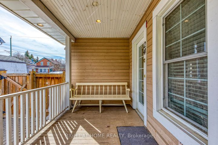 Photo 8 at 24 Mill Street N, Downtown Brampton, Brampton