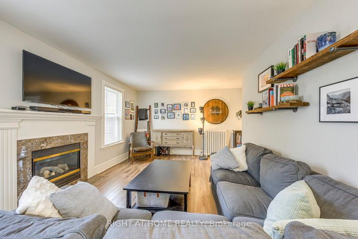 Photo 10 at 24 Mill Street N, Downtown Brampton, Brampton