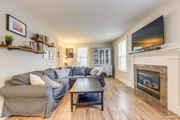 Photo 11 at 24 Mill Street N, Downtown Brampton, Brampton